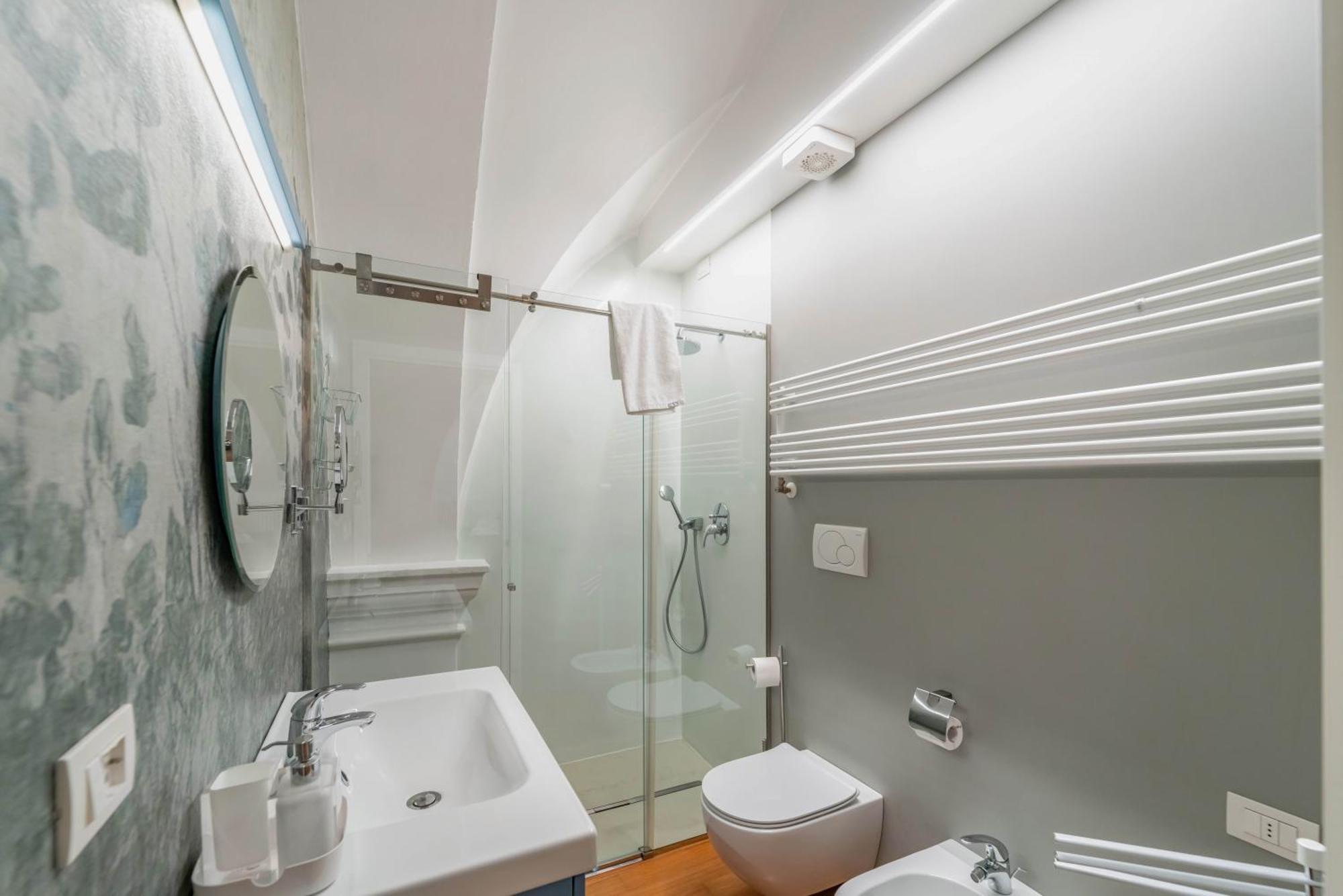Modern Flat - Borgonuovo 23 Lägenhet Bologna Exteriör bild